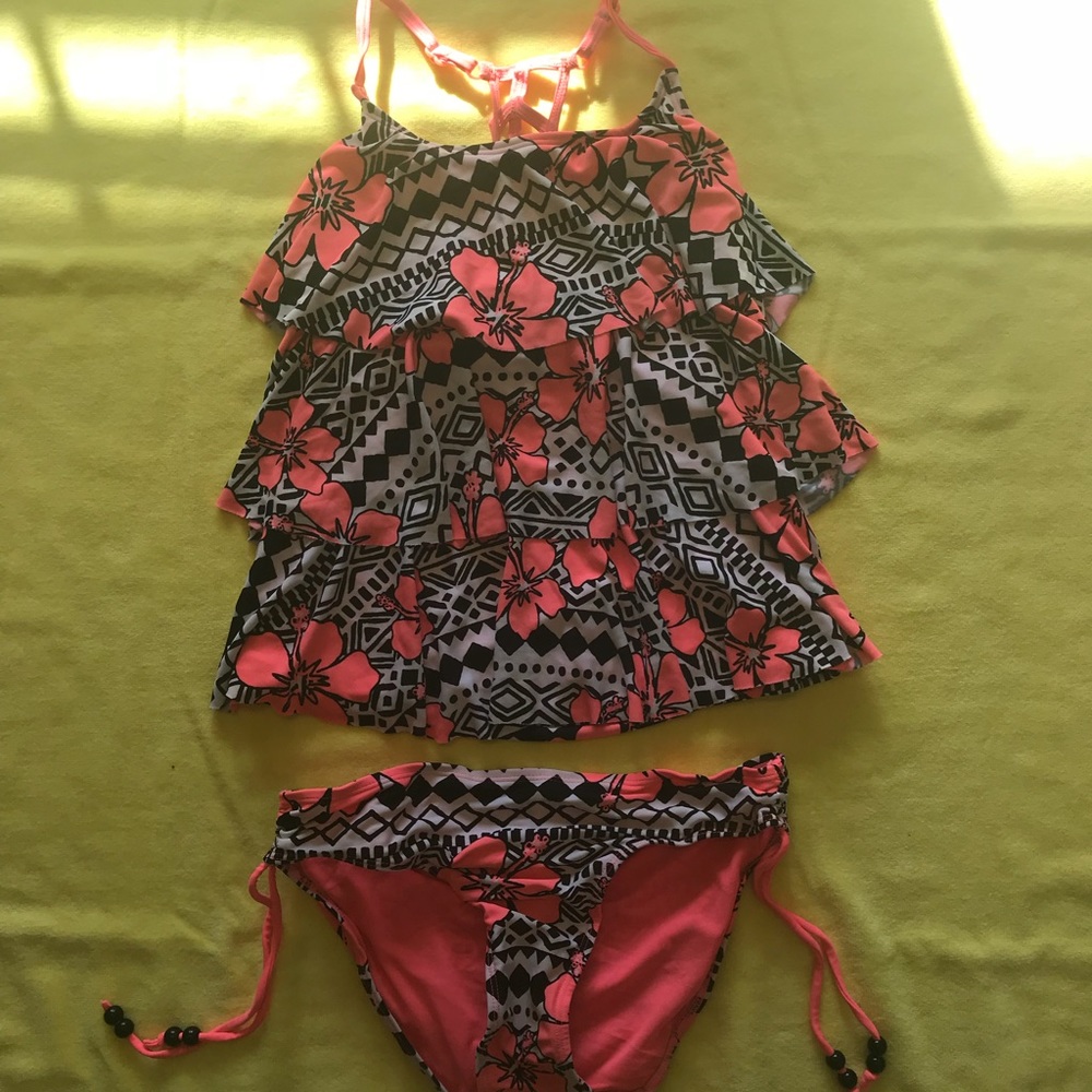JUSTICE PINK HAWAIIAN FLOWER SWIMSUIT